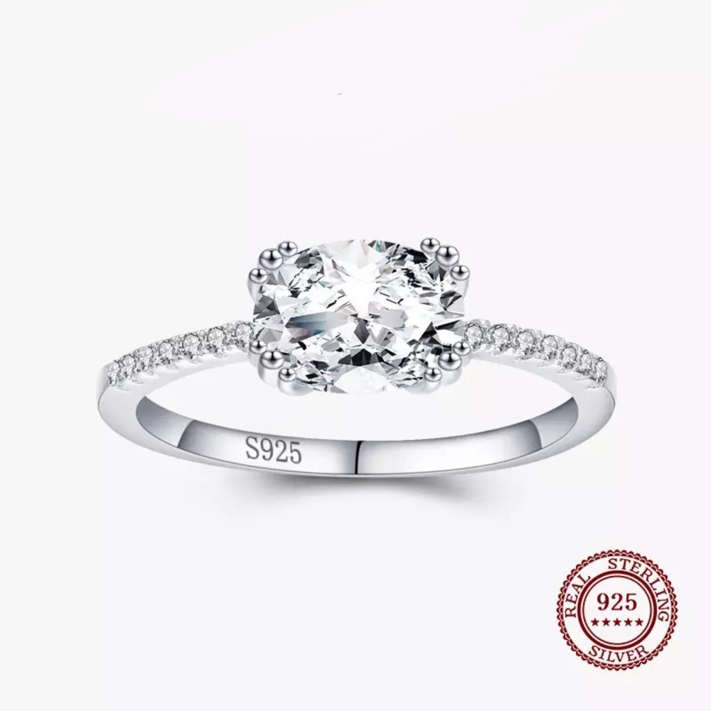 1.25Ct Oval Cut VVS Horizontal Setting Solitaire Band 925 Ring